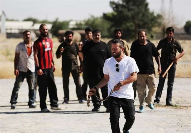 نقد فضاسازی مغزهای کوچک زنگ زده؛ کیو کیو بنگ بنگ