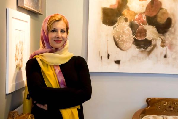 ژیلا منانی مدیر گالری آپادانا ژیلا منانی مدیر گالری آپادانا