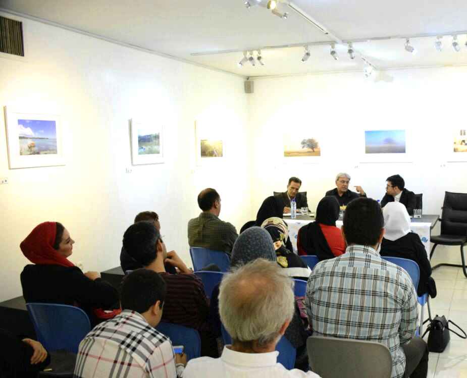 نمایشگاه رنگ یغما گلرویی نرگس محمدی ماه چهره خلیلی